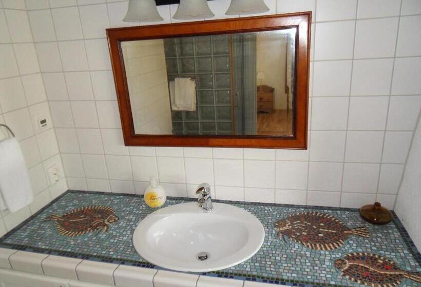 غرفة قياسية مزوَّدة بتراس, Mellby ör Inn