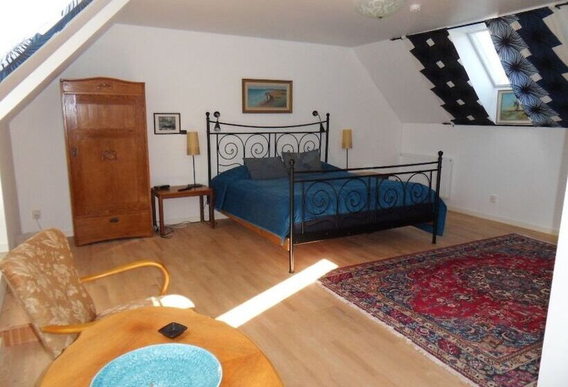 غرفة قياسية مزوَّدة بشُرفة, Mellby ör Inn