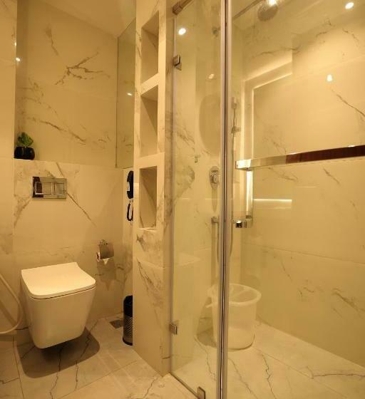 プレミアムルーム, Poppys Vista