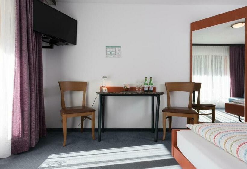 חדר סטנדרט, Restaurant Ackersand