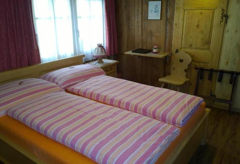 חדר סטנדרט חדר אמבטיה משותף, Restaurant Drei Tannen