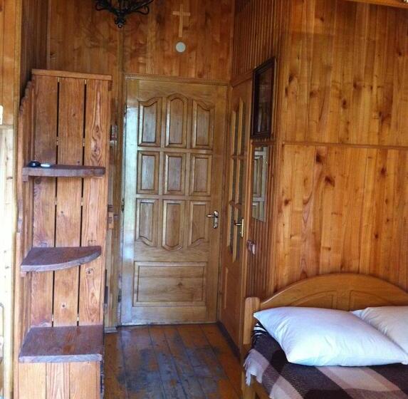 Четырехместный Номер Стандарт с Балконом, Sykytura