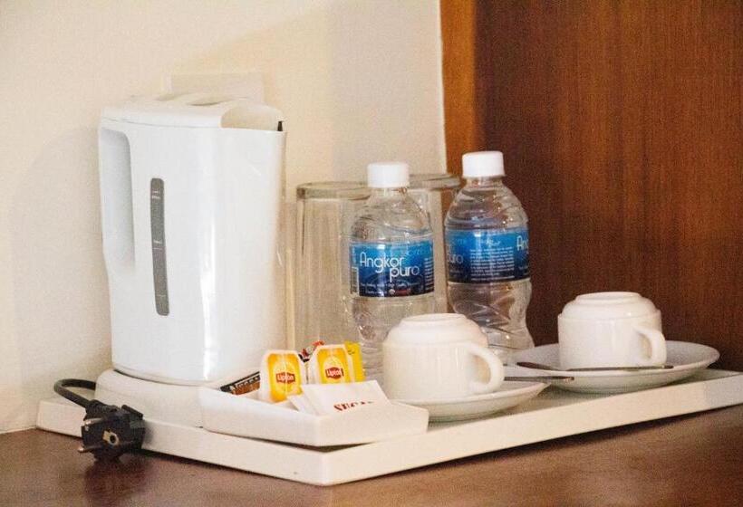 סוויטת קלאב, Pursat Riverside Hotel & Spa