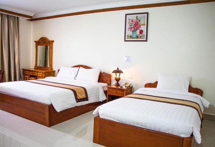 סוויטת קלאב, Pursat Riverside Hotel & Spa