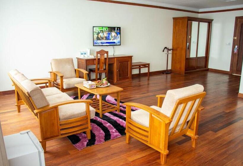 סוויטת סופריור, Pursat Riverside Hotel & Spa