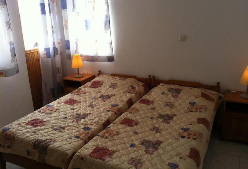 Семейный Номер, Rusalka Holiday Village