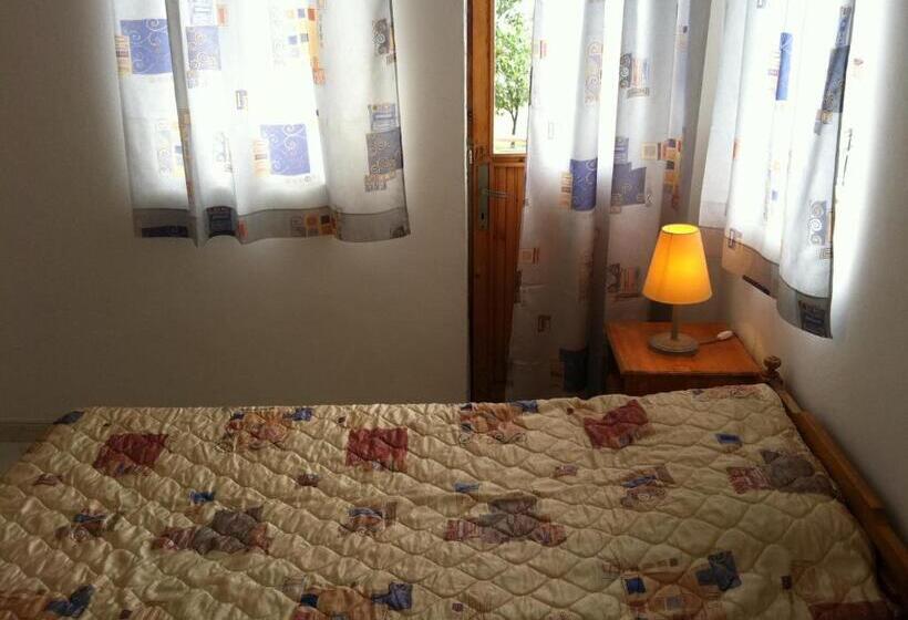 Семейный Номер, Rusalka Holiday Village