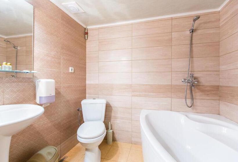 جناح, Shepilska Relax Complex