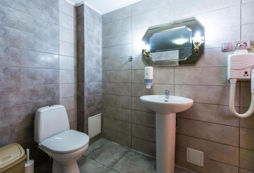 Дом 3 Спальни, Shepilska Relax Complex