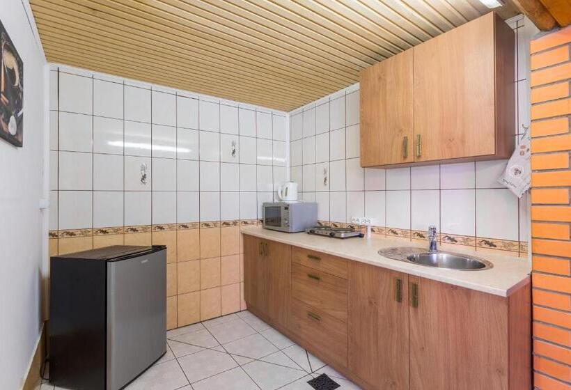 Дом 2 Спальни, Shepilska Relax Complex