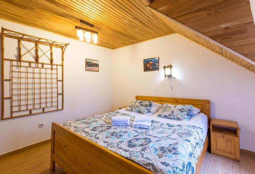 Хижина, Shepilska Relax Complex