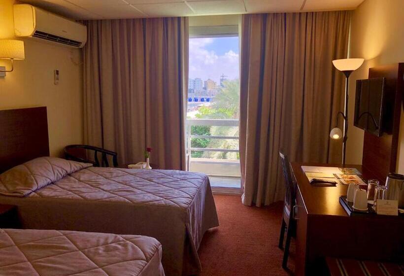 חדר סטנדרט מקשר, Ajman Beach