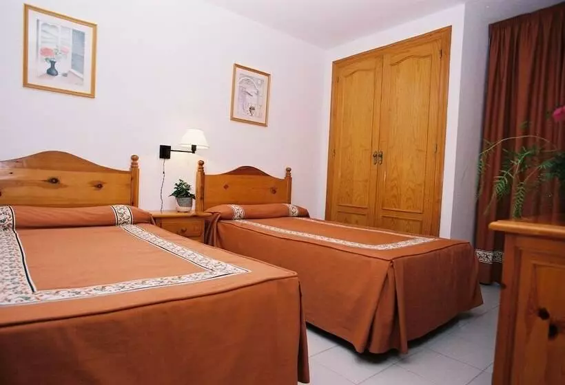 آپارتمان خانوادگی 2 خوابه, Apartamentos Moguima