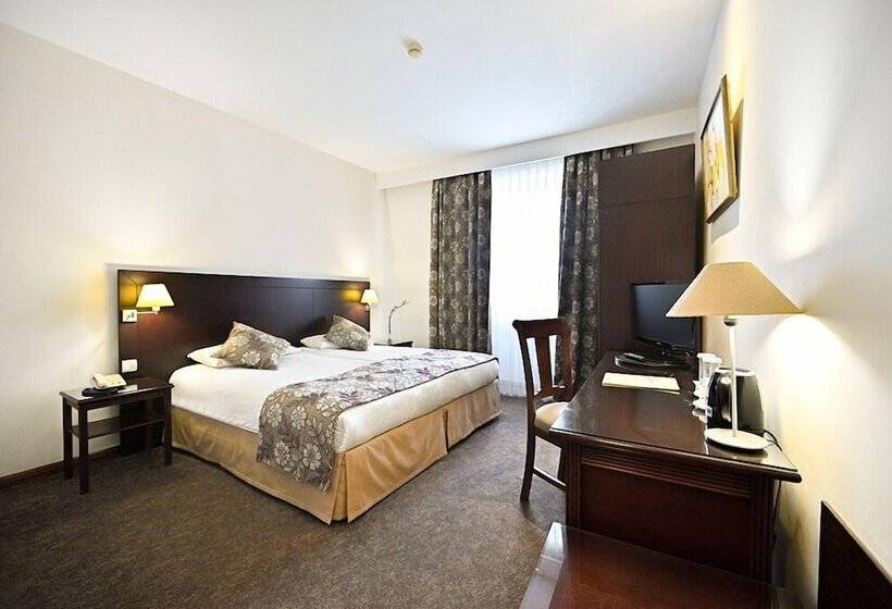 스탠다드 룸, Europe