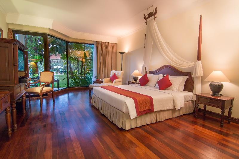 Номер Deluxe, Angkor Palace Suite & Villa