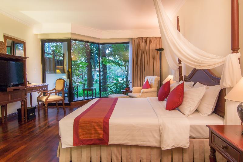 Номер Deluxe, Angkor Palace Suite & Villa