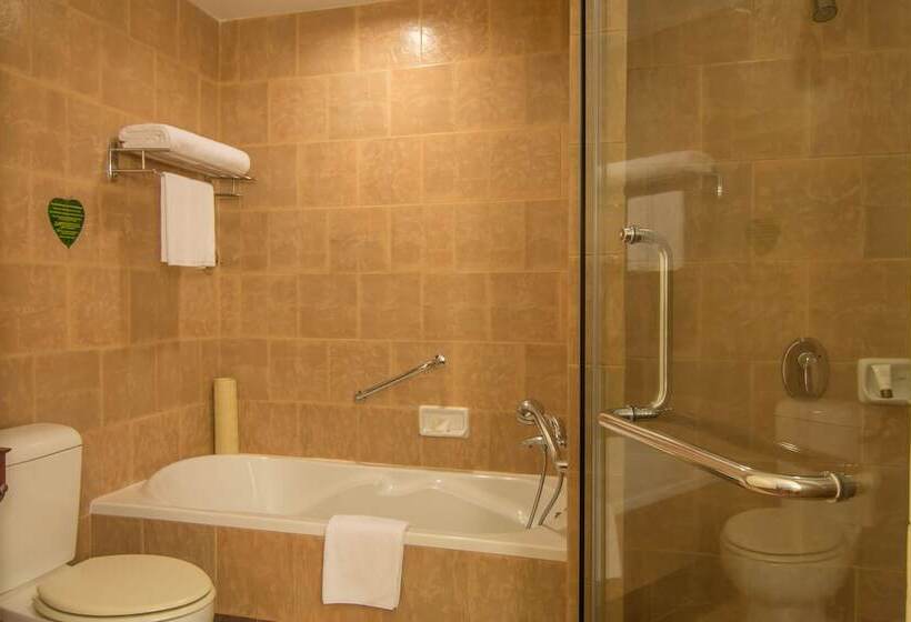 Номер Премиум, Angkor Palace Suite & Villa