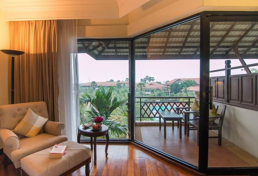 Номер Премиум, Angkor Palace Suite & Villa