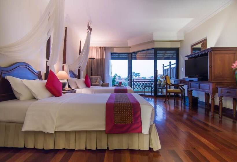 Номер Премиум, Angkor Palace Suite & Villa