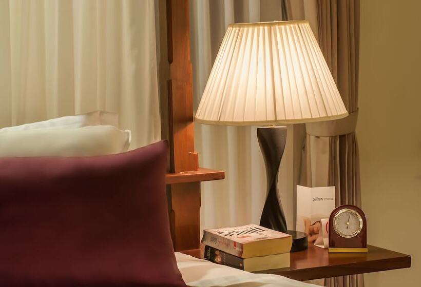 Номер Премиум, Angkor Palace Suite & Villa