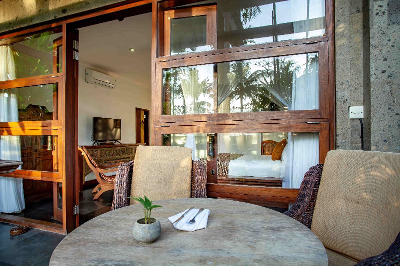 스탠다드 룸, Armenia