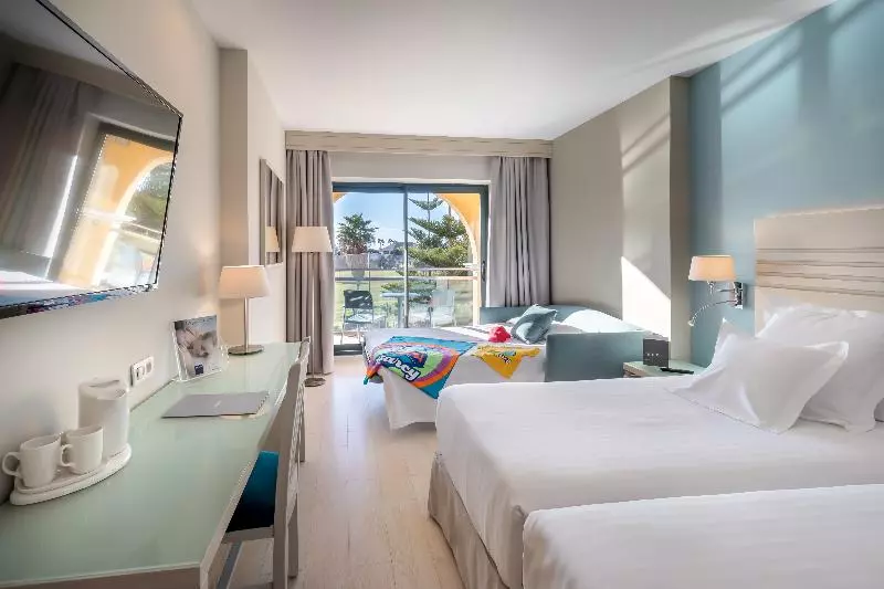 اتاق خانوادگی, Barceló Costa Ballena Golf & Spa