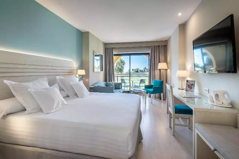 اتاق خانوادگی, Barceló Costa Ballena Golf & Spa