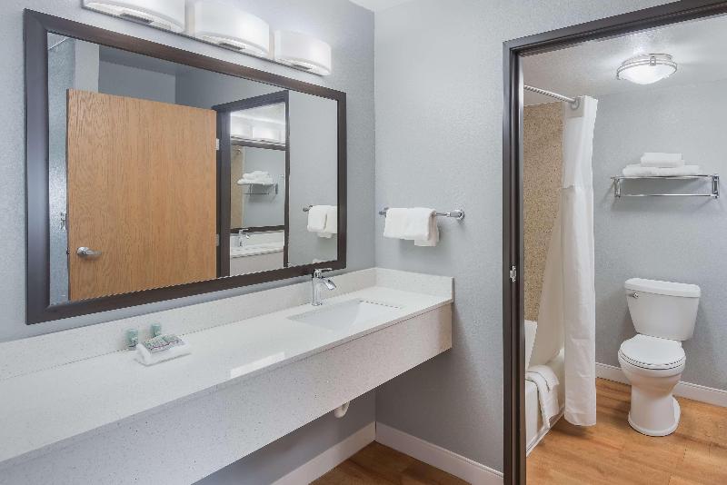 سوئیت با تخت بزرگ, Best Western Fort Wayne I69 North