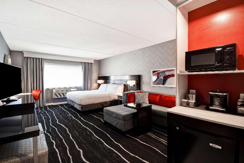 带大床的标准间, Doubletree By Hilton Deadwood At Cadillac Jack's