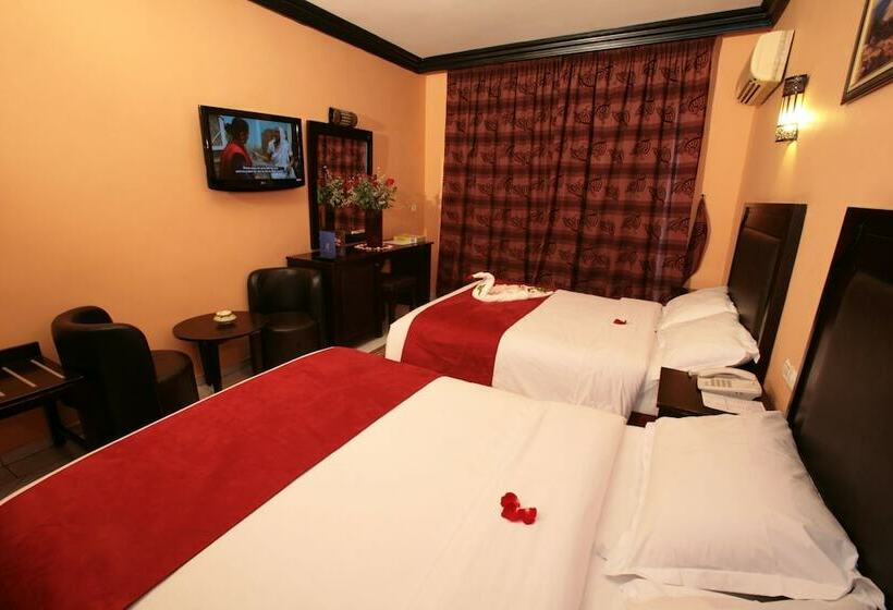 Standard Triple Room, Imperial Holiday