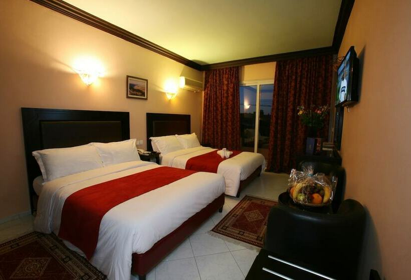 Standard Quadruple Room, Imperial Holiday