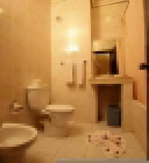 اتاق استاندارد سه نفره, Imperial Holiday