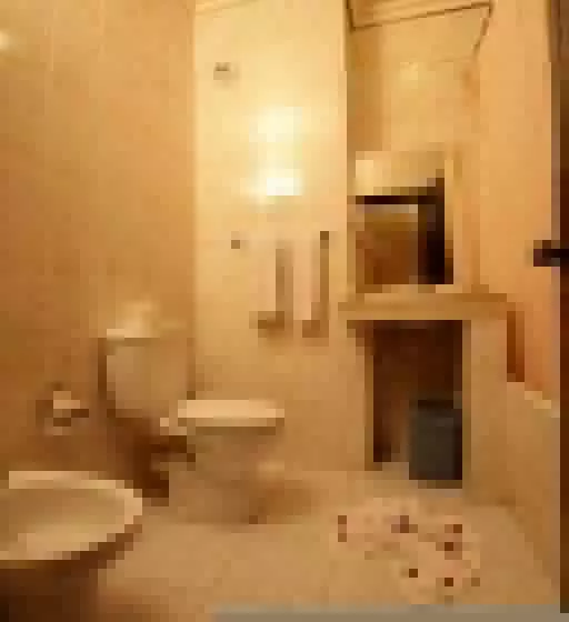 اتاق استاندارد سه نفره, Imperial Holiday