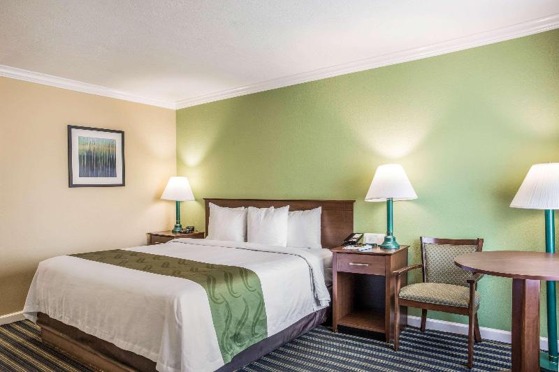 Standard Room Pool View, Imperial Holiday