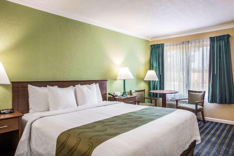 Standard Room Pool View, Imperial Holiday