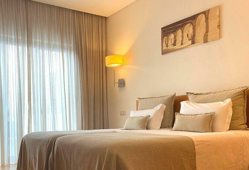 Номер Стандарт, Minho