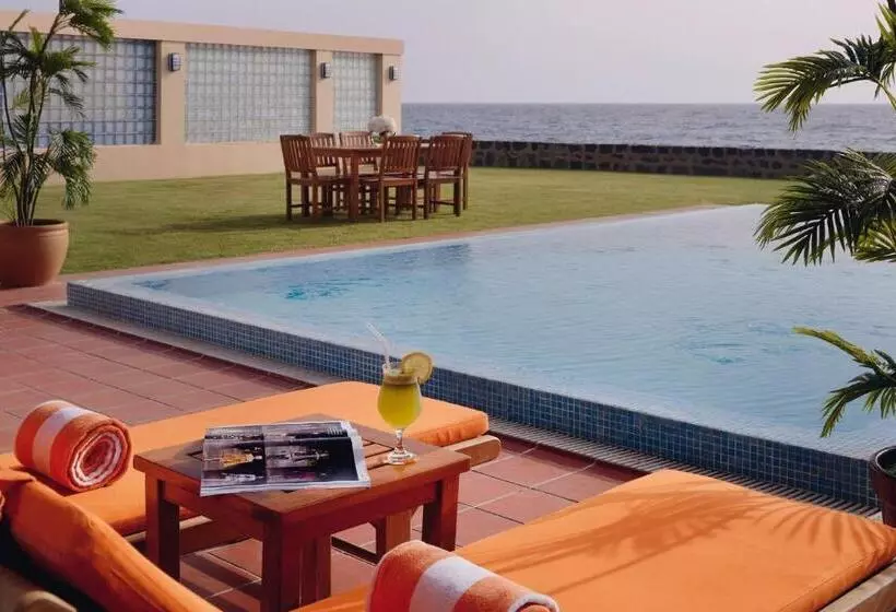 ویلا دلوکس 2 خوابه, Al Nawras Island Resort