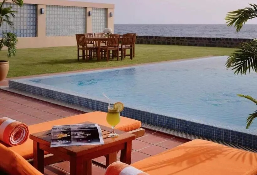 ویلا دلوکس 2 خوابه, Al Nawras Island Resort