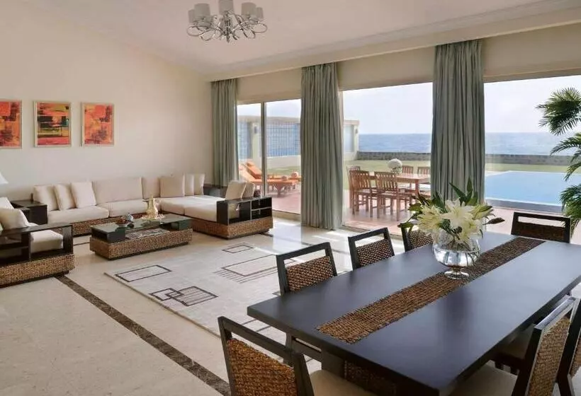 ویلا دلوکس 2 خوابه, Al Nawras Island Resort
