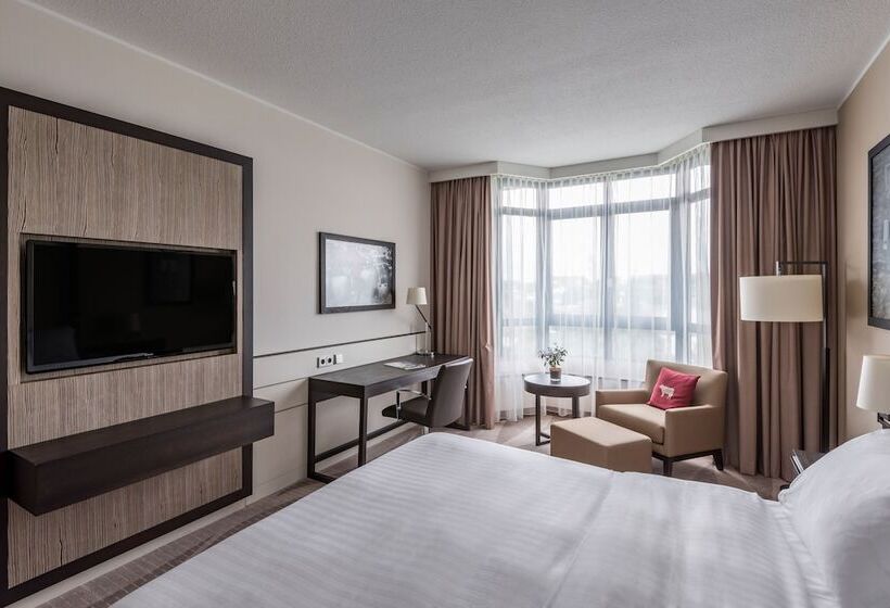 غرفة تنفيذية, Munich Airport Marriott