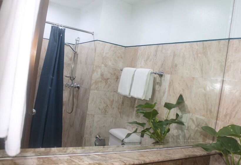 חדר סופריור, Pearl Manila