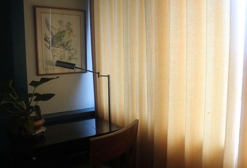 חדר סופריור, Pearl Manila