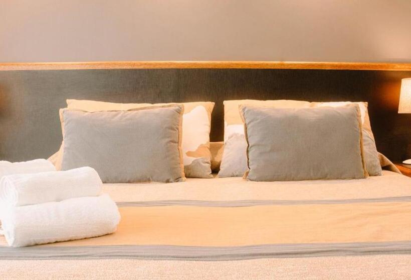 Номер Deluxe, Tronador