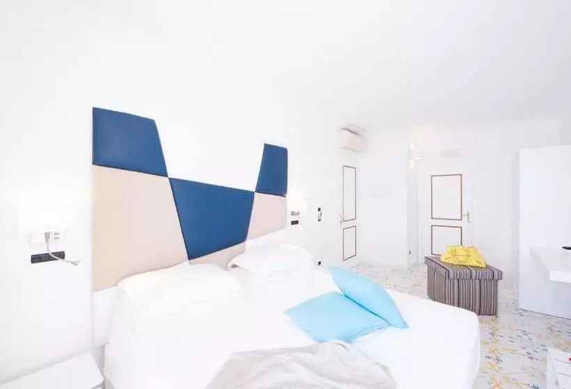 اتاق لوکس با چشم‌انداز دریا, Villa Felice Relais