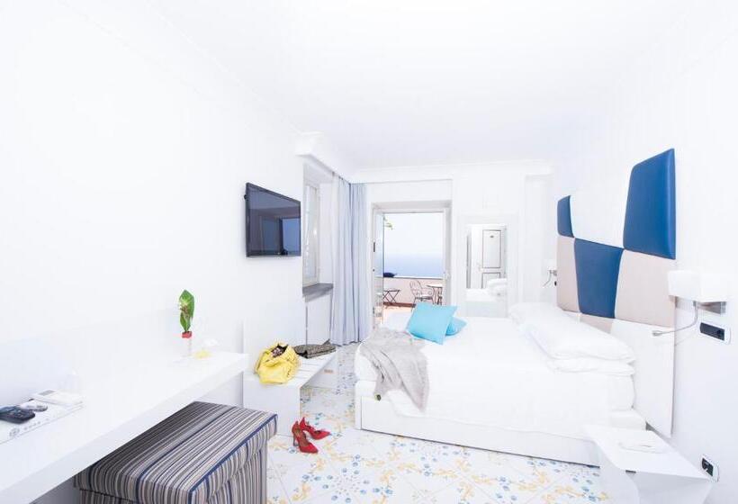 Номер Deluxe Вид на Море, Villa Felice Relais