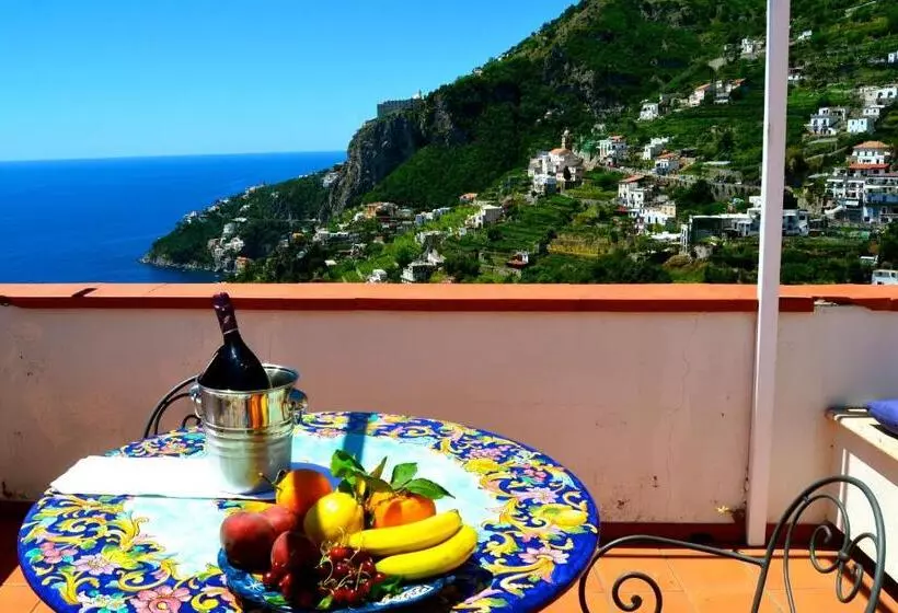 سوییت جونیور با چشم‌انداز دریا, Villa Felice Relais