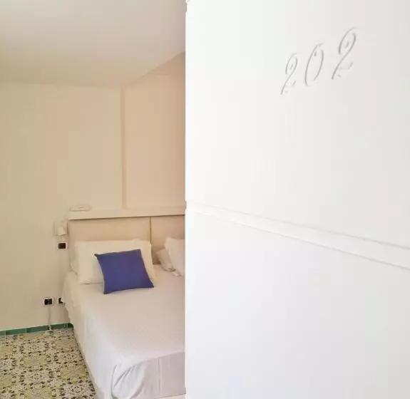 اتاق استاندارد با وان آب گرم, Villa Felice Relais