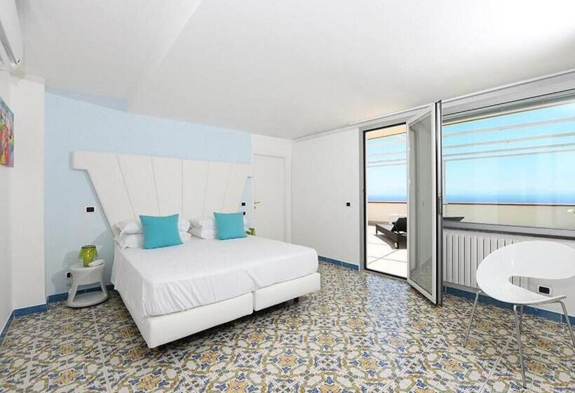 Полулюкс с Балконом, Villa Felice Relais