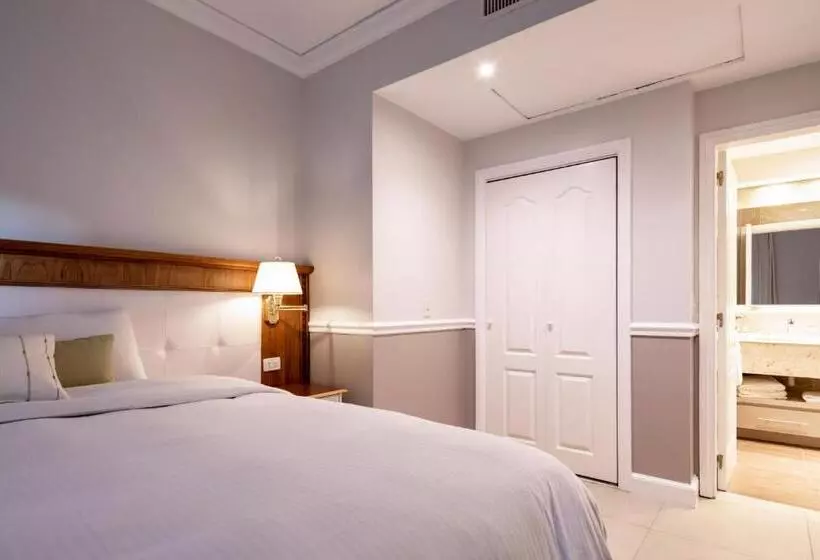 スイート, Villa Morra Suites