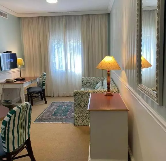 スイート, Villa Morra Suites